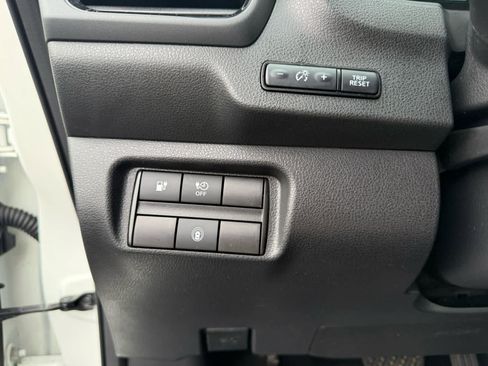 Used 2022 Nissan Leaf S Plus image 13