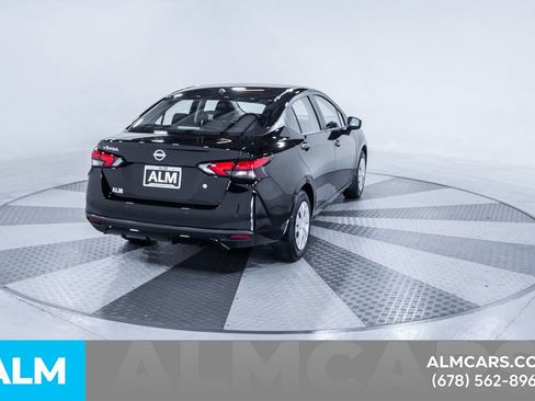 Used 2025 Nissan Versa S w/ Trunk Package image 9