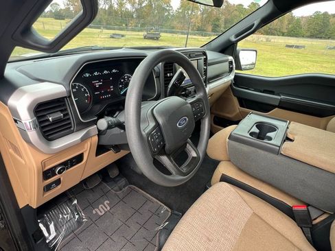 Used 2023 Ford F150 XLT image 12