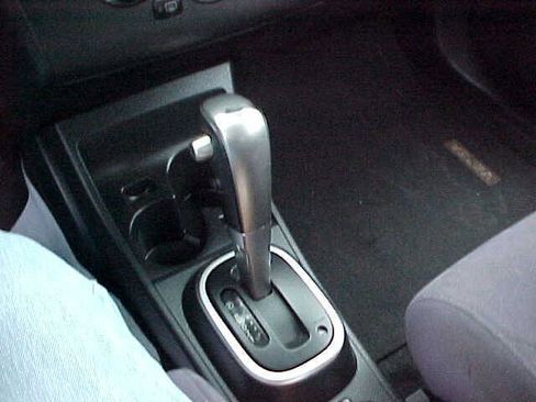 Used 2008 Nissan Versa 1.8 S w/ PWR Pkg image 20