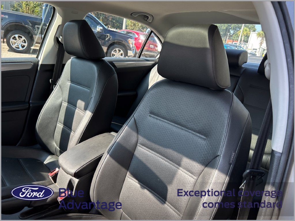 Used 2017 Volkswagen Jetta SE FWD image 11