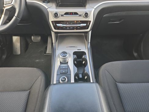 Certified 2022 Ford Explorer XLT image 21