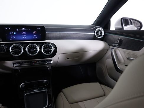 Certified 2025 Mercedes-Benz CLA 250 4MATIC image 45