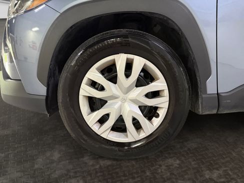Used 2023 Toyota Corolla Cross L FWD image 21