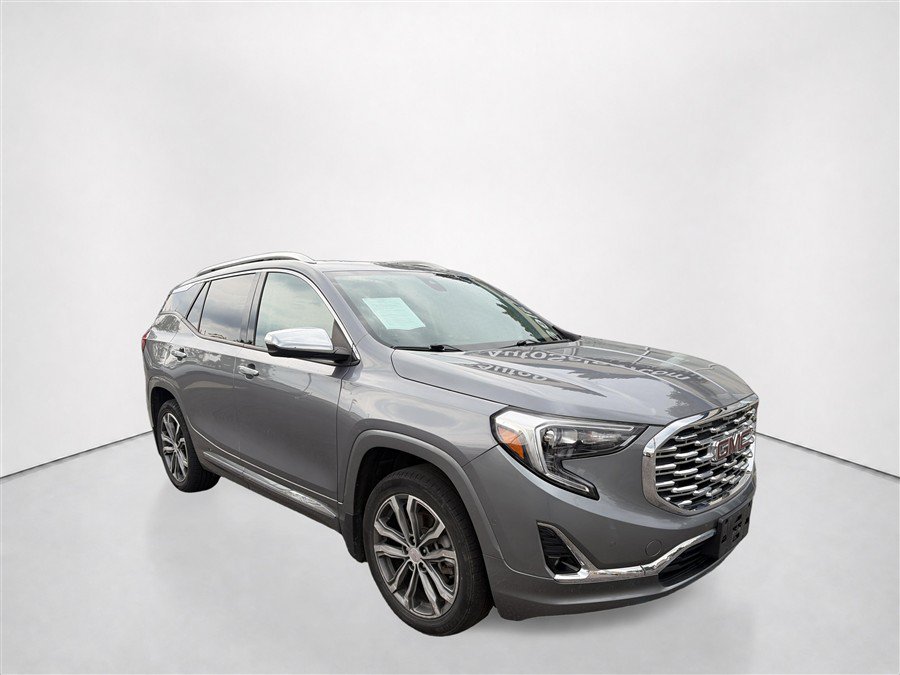 Used 2020 GMC Terrain Denali w/ Denali Premium Package AWD/4WD image 4