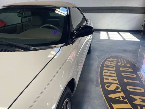 Used 2006 Chrysler Sebring Limited w/ Luxury Group FWD image 3