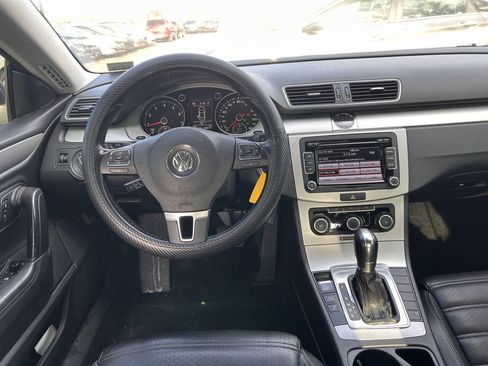 Used 2012 Volkswagen CC Sport FWD image 9