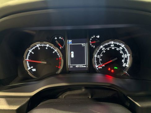 Used 2023 Toyota 4Runner Limited AWD/4WD image 28