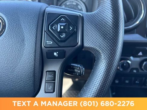 Used 2020 Toyota Tacoma TRD Sport w/ Technology Package AWD/4WD image 29