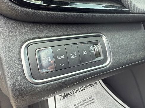 Used 2025 Buick Enclave Preferred FWD image 21