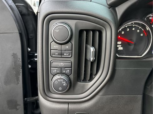 Certified 2022 Chevrolet Silverado 1500 Custom w/ LPO, Dark Essentials Package image 18