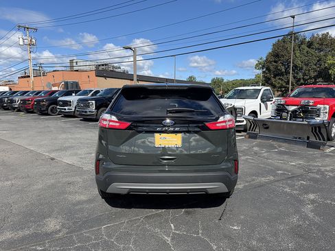 Certified 2024 Ford Edge SEL w/ Convenience Package AWD/4WD image 4