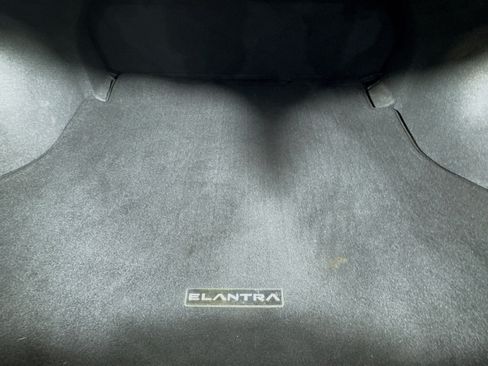 Used 2025 Hyundai Elantra Sport FWD image 33