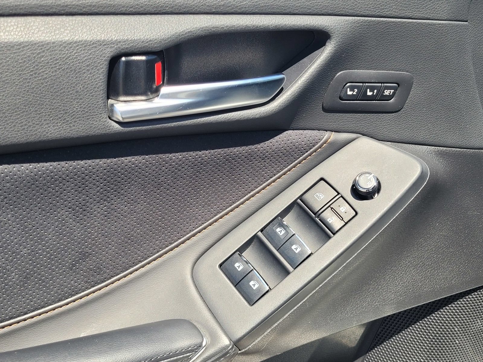 Used 2021 Toyota Avalon Touring w/ Advanced Safety Package FWD image 18