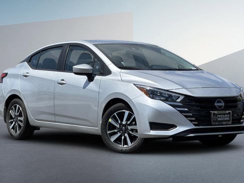 New 2025 Nissan Versa SV w/ Trunk Package image 2