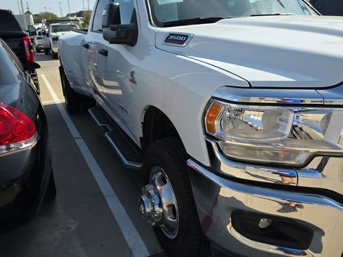 Used 2024 RAM 3500 Big Horn image 3