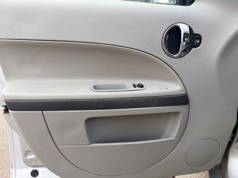 Used 2007 Chevrolet HHR LT image 14