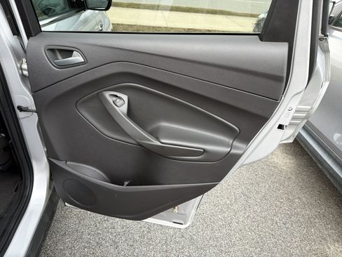 Used 2016 Ford Escape SE image 47