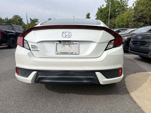 Used 2018 Honda Civic EX-T image 4