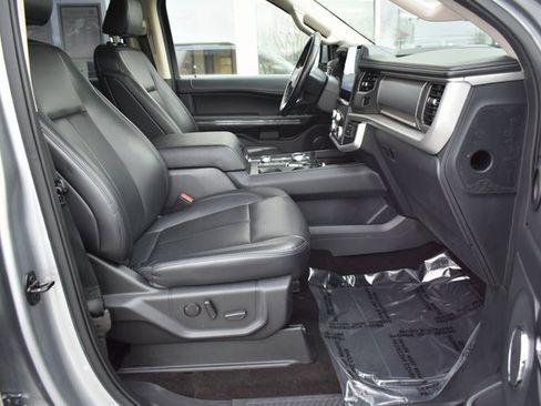 Used 2023 Ford Expedition Max XLT image 54