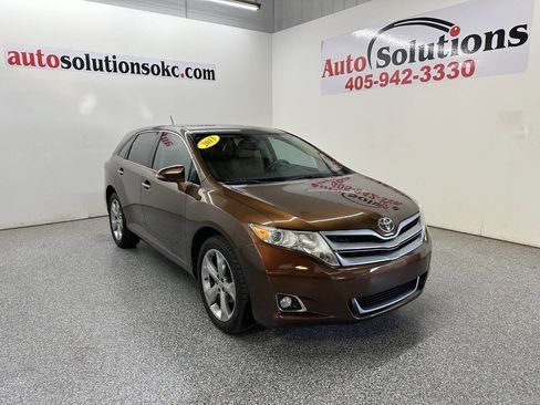 Used 2013 Toyota Venza XLE image 1