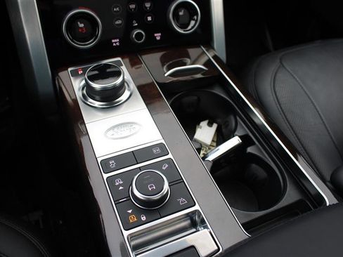 Used 2020 Land Rover Range Rover HSE image 30
