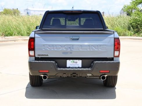 New 2026 Honda Ridgeline Black Edition image 7