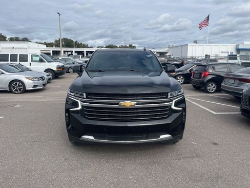 Used 2024 Chevrolet Suburban LT image 2