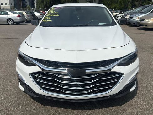 Used 2021 Chevrolet Malibu LS FWD image 2