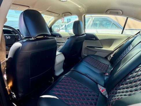 Used 2016 Honda Accord LX image 16