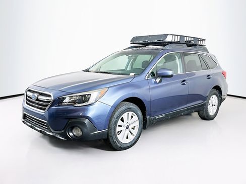 Used 2018 Subaru Outback 2.5i Premium AWD/4WD image 3