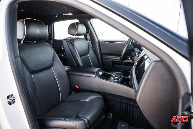 Used 2017 Rolls-Royce Ghost RWD image 6