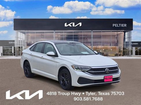 Used 2023 Volkswagen Jetta SE w/ Panoramic Sunroof Package FWD image 1