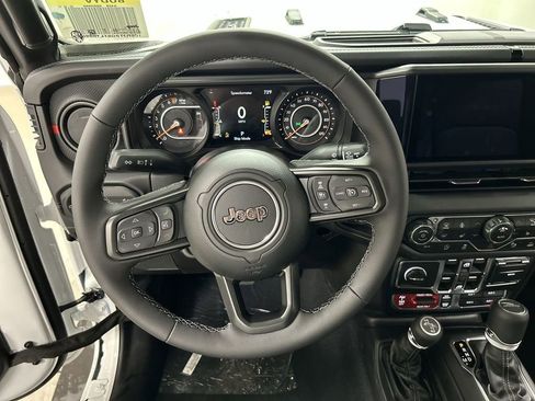 New 2026 Jeep Gladiator Rubicon AWD/4WD image 11