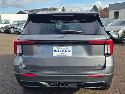 New 2026 Ford Explorer ST-Line w/ ST-Line Street Pack image 4