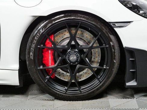 Used 2025 Porsche 718 Cayman GT4 RS RWD image 32