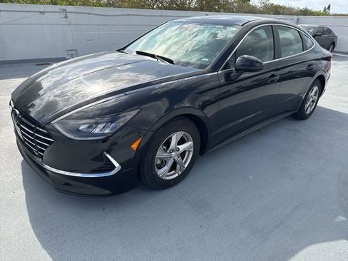 Used 2021 Hyundai Sonata SE image 1