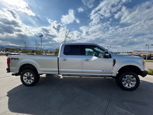 Used 2017 Ford F350 Platinum w/ Platinum Ultimate Package AWD/4WD image 10