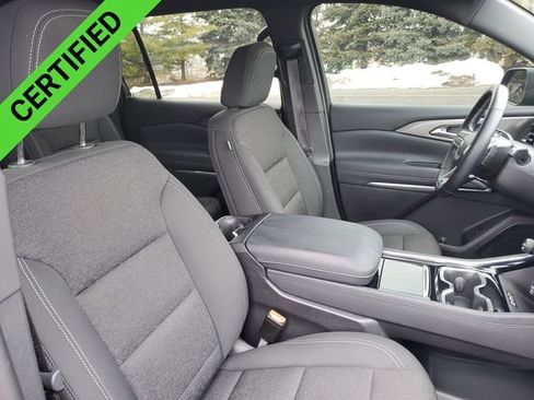 Certified 2024 Chevrolet Traverse LT w/ Trailering Package image 27