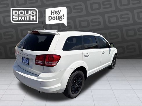 Used 2020 Dodge Journey SE w/ Blacktop Package FWD image 5