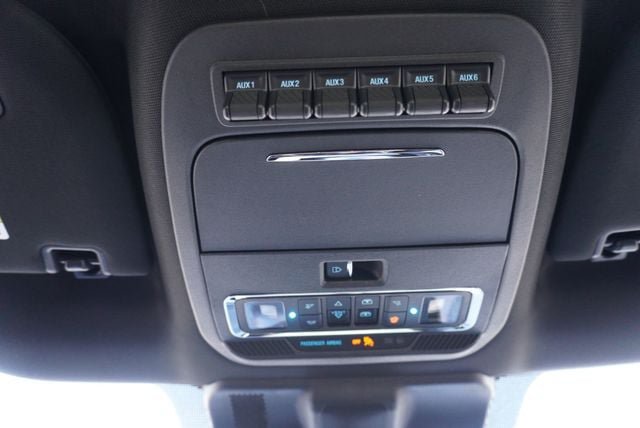 Used 2025 Ford F350 Platinum AWD/4WD image 49