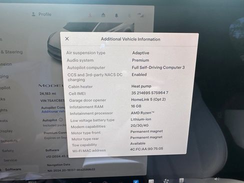 Used 2022 Tesla Model X image 4