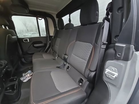 Used 2021 Jeep Gladiator Mojave w/ Trailer Tow Package image 19