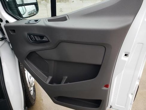 Used 2025 Ford Transit 250 148 Medium Roof Extended AWD image 16