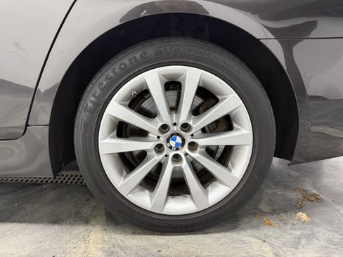 Used 2015 BMW 550i xDrive Sedan image 30