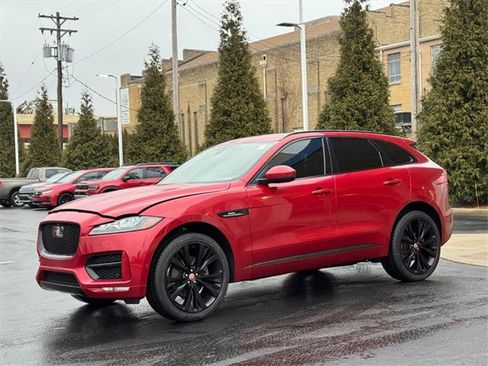 Used 2017 Jaguar F-PACE R-Sport image 7
