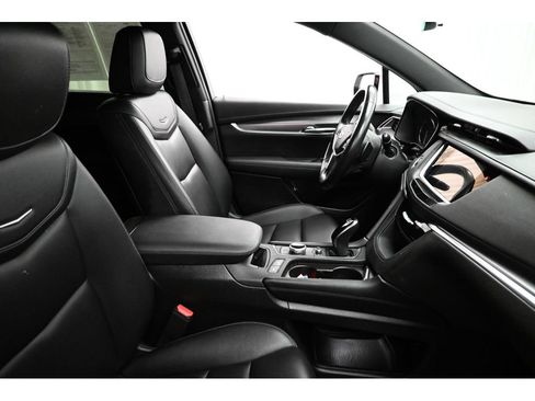 Used 2023 Cadillac XT5 Luxury AWD/4WD image 8