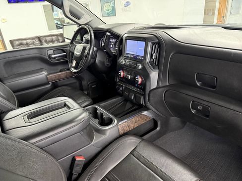 Used 2021 GMC Sierra 1500 Denali w/ Denali Ultimate Package image 17