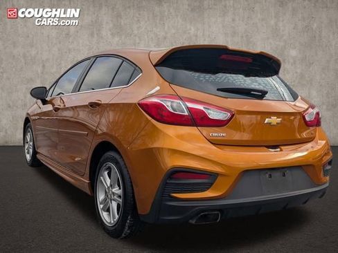 Used 2017 Chevrolet Cruze LT w/ Sun And Sound Package image 5