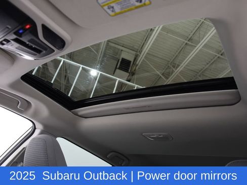Used 2025 Subaru Outback Premium image 24
